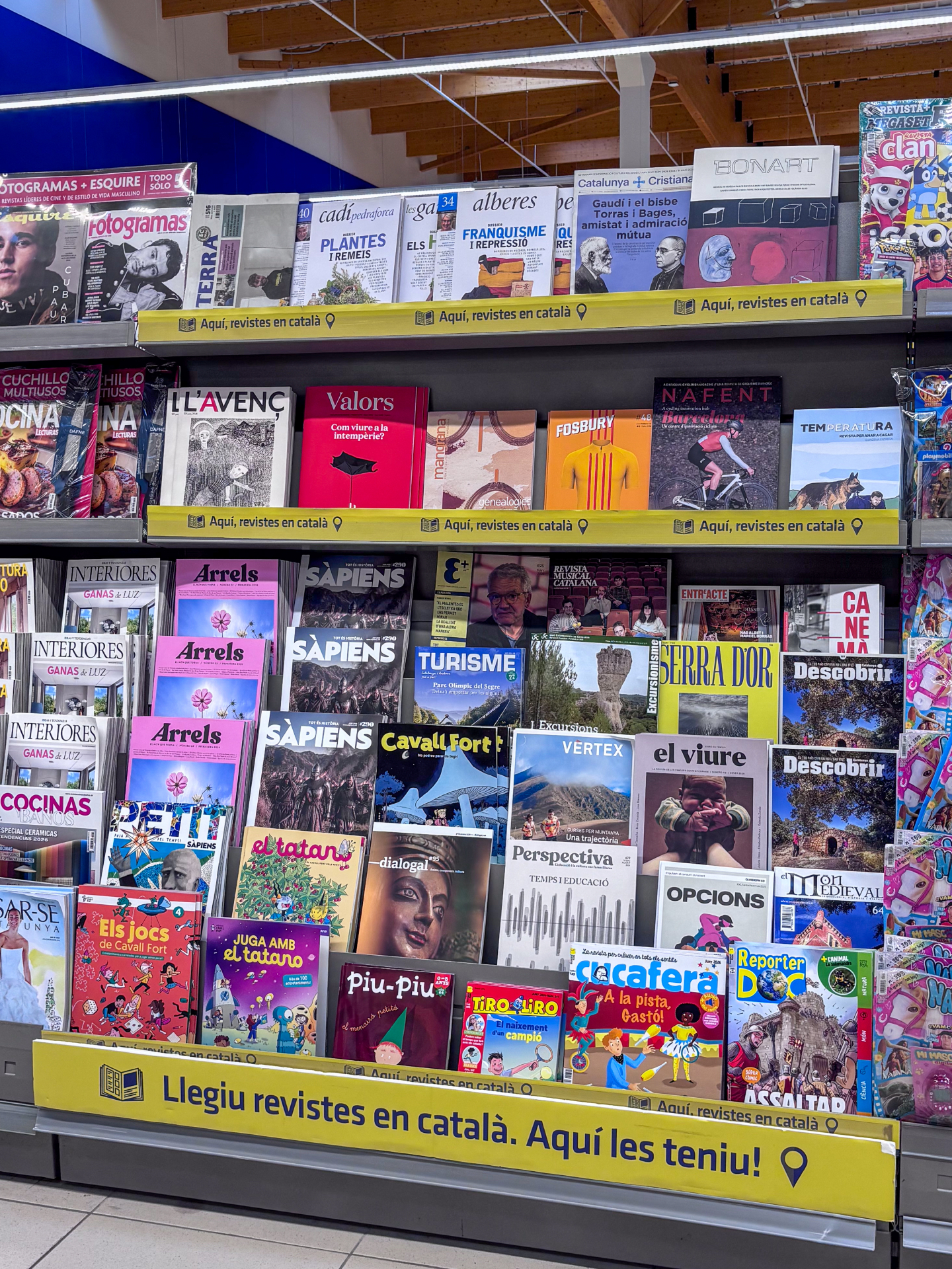 lineal de revistes a Esclat de Malla
