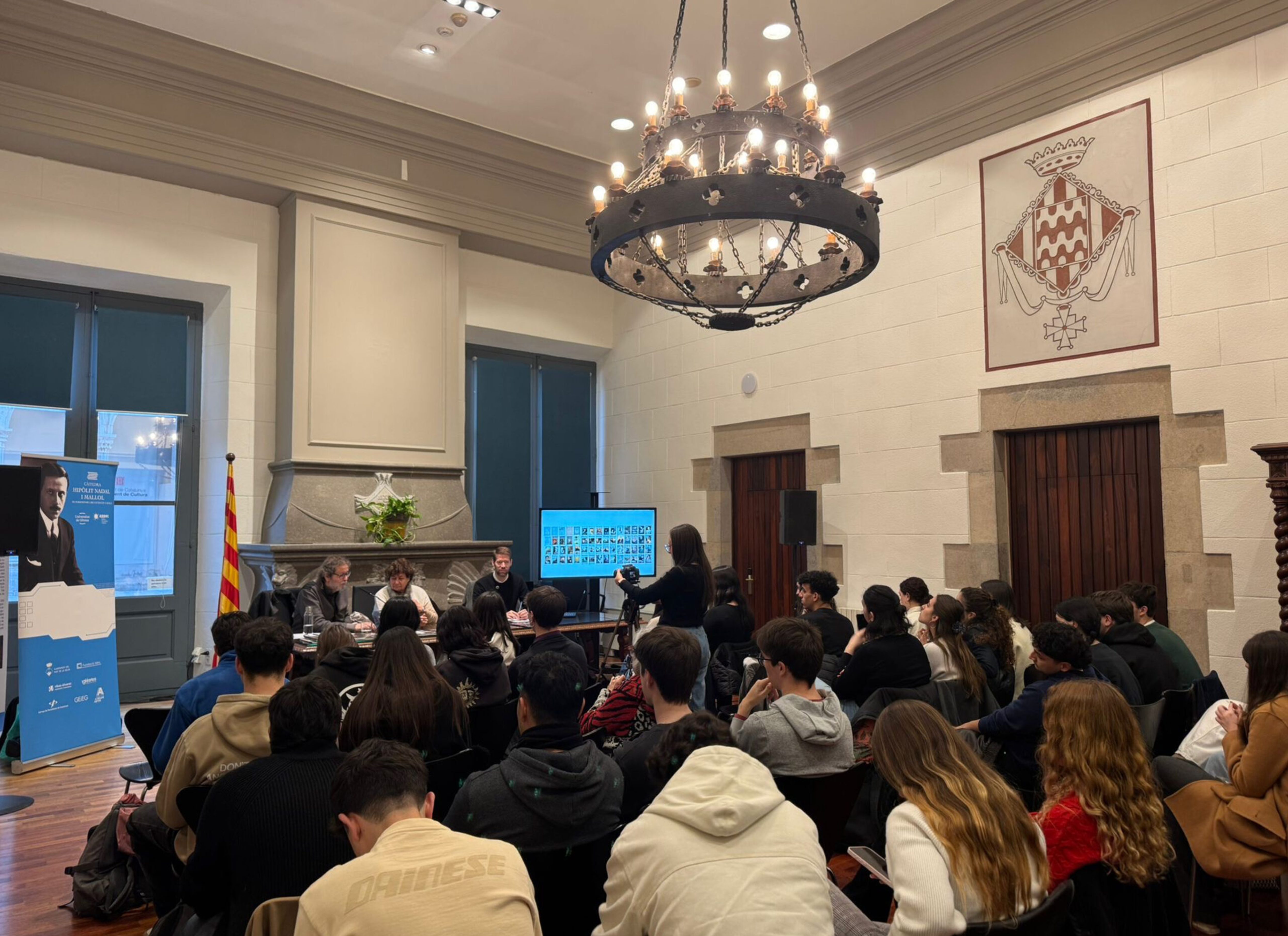 Cicle de conferències i converses3